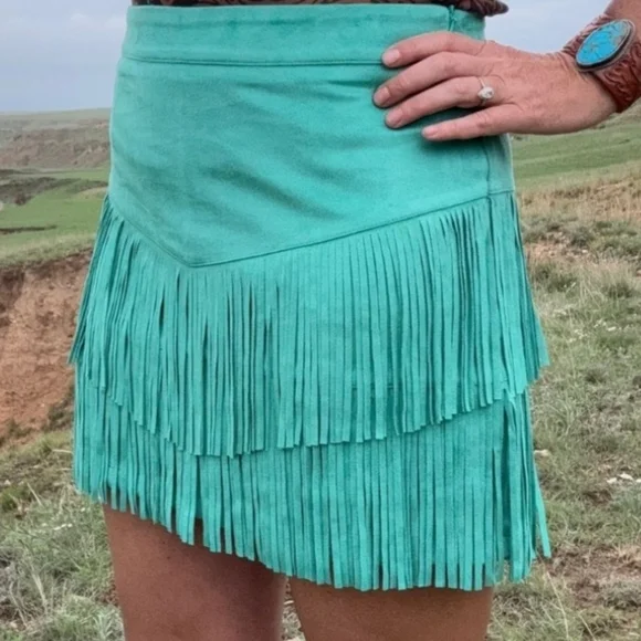 Sterling Kreek Ladies Size L Fringe Skirt W/Built In Shorts Fringe Western Teal - Picture 1 of 7